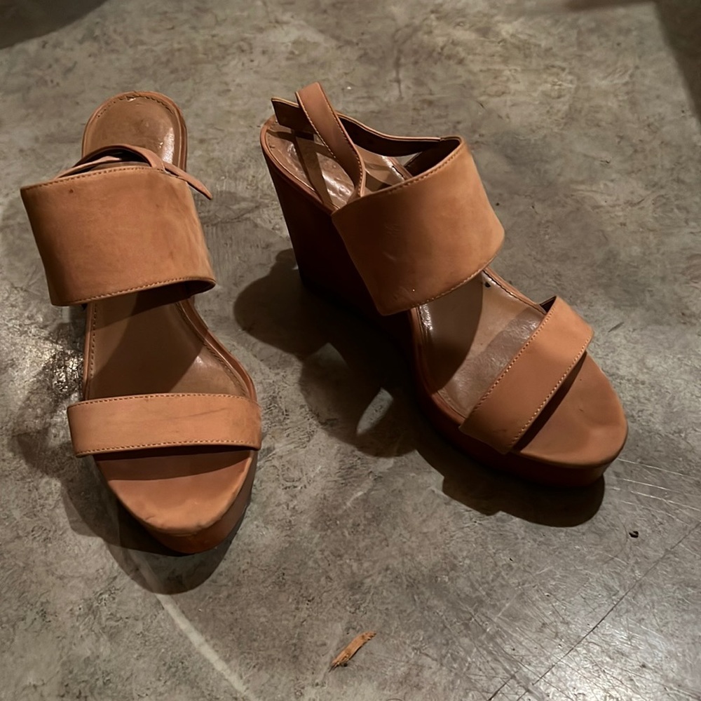 Tan Vince Camuto wedges